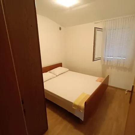 Apartmani Vlahek Stara Novalja Exterior photo
