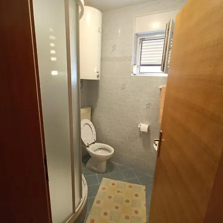 Apartmani Vlahek Stara Novalja Exterior photo